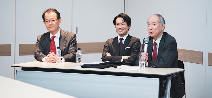 左から三村小松法律事務所 玉井 克哉氏、小松隼也 弁護士、三村量一 弁護士