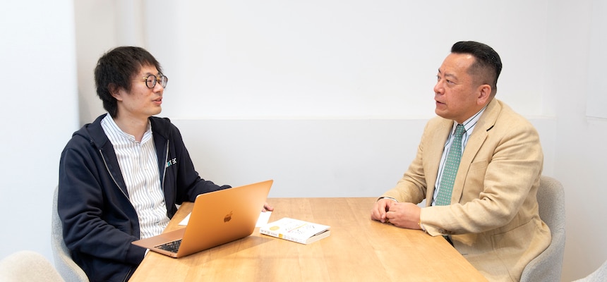 左からGVA TECH株式会社 代表取締役 山本俊氏、株式会社新企業法務倶楽部 代表取締役 登島和弘氏