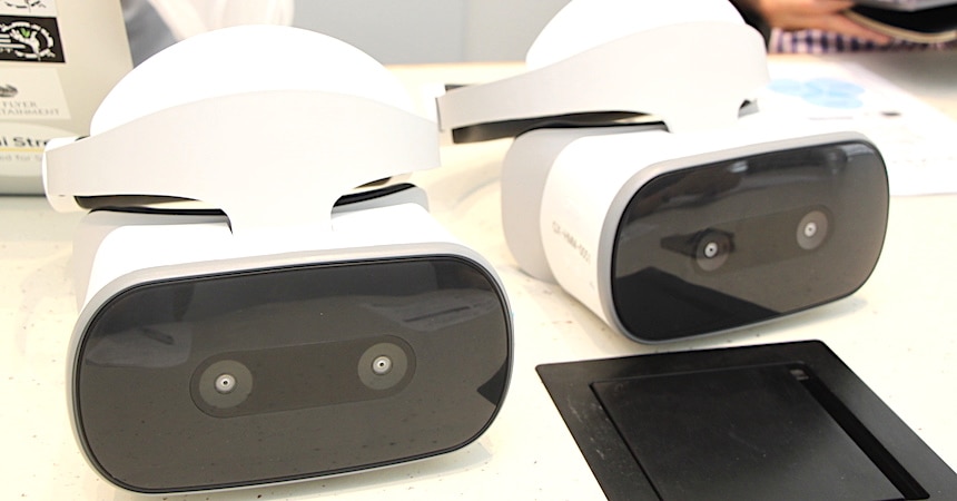 VRコンプライアンス研修で使用するヘッドマウントディスプレイ